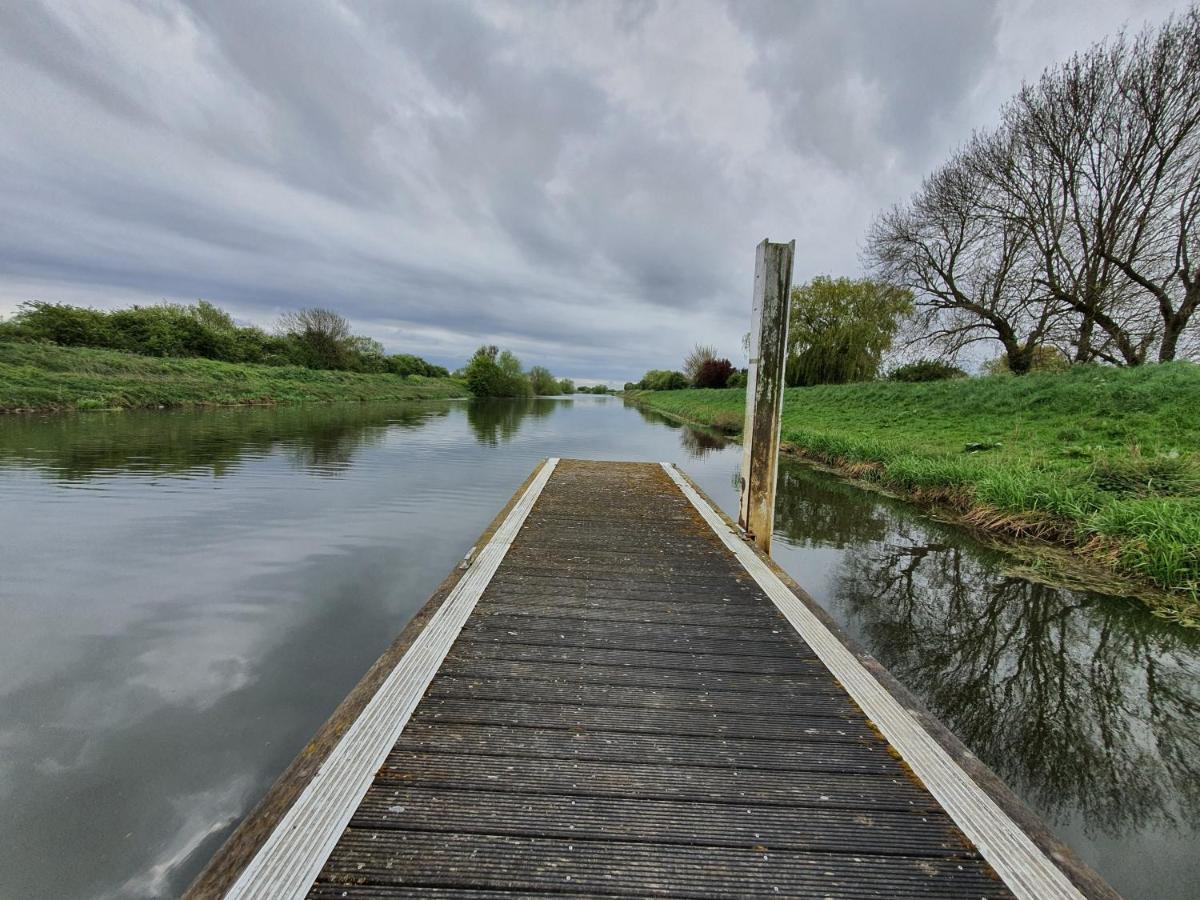 Rustic Pods Riverview Holiday Park ลินคอล์น ภายนอก รูปภาพ